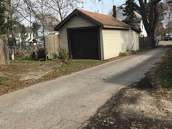 3rd image of 319 Jennings Ave