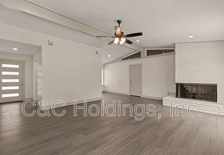4541 E 32nd Pl — Photo 12