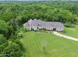 2029 Shagbark Ln, Louisville, KY 40245