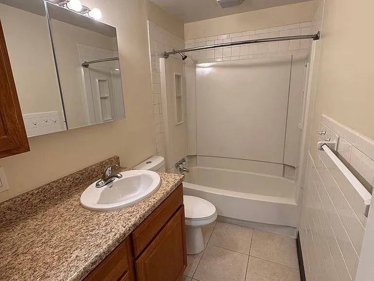 1079 North Ave — Photo 8