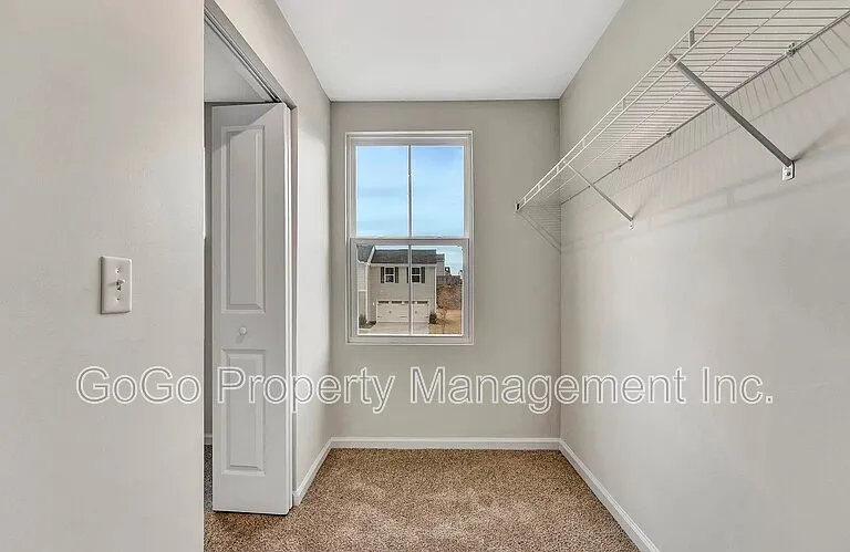 8 Torrington Dr — Photo 12