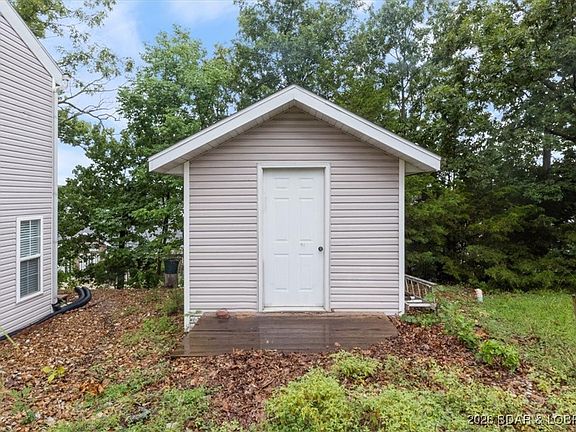 5th image of 485 Short St
