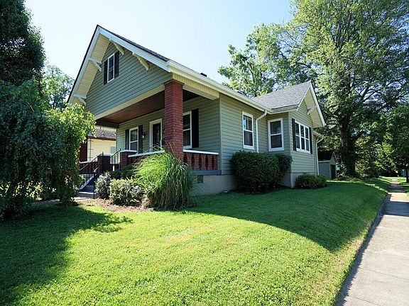3rd image of 1723 Kinney Ave