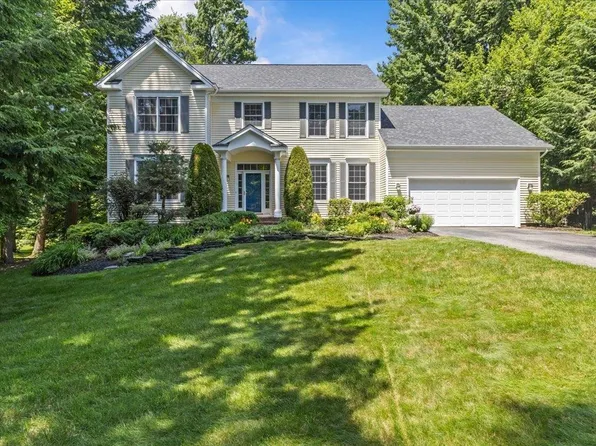 56 Barrett Lane, Williston, VT 05495