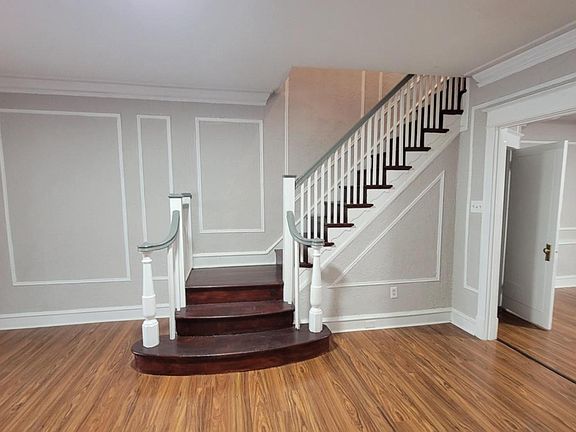 4th image of 4137 E Roosevelt Blvd