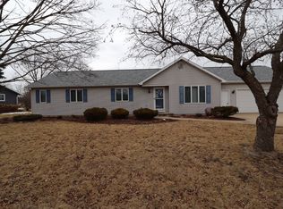 200 W Capitol Dr, Appleton, WI 54911