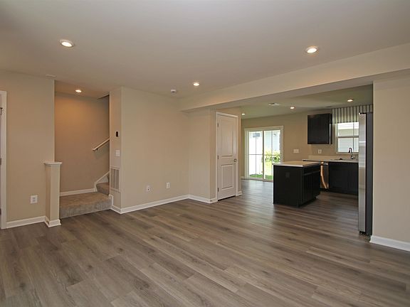 3rd image of 3404 Granite Rd