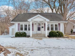 1218 N Water St, Owosso, MI 48867