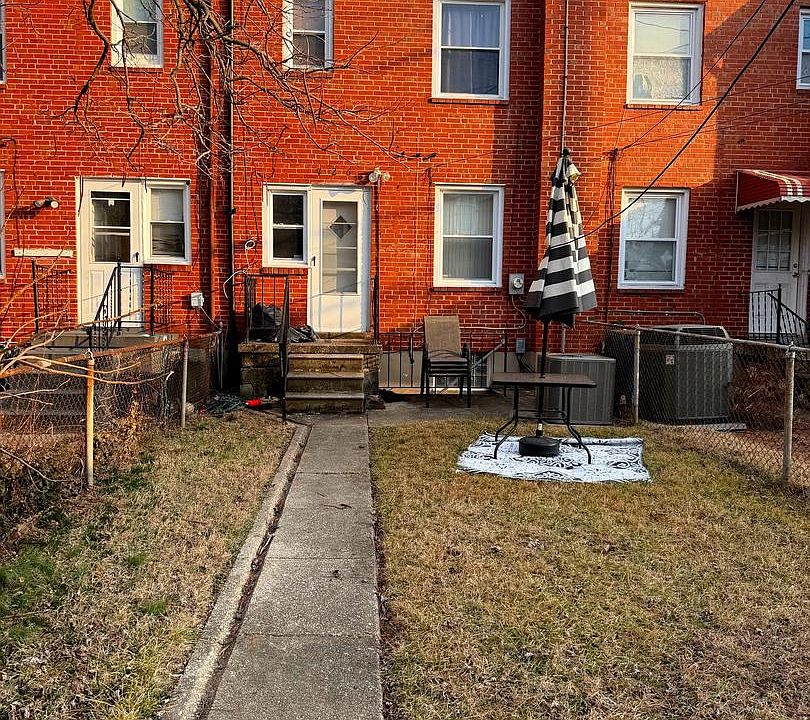 2nd image of 726 S Woodington Rd