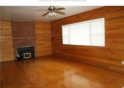 1st image of 416 Seneca Dr