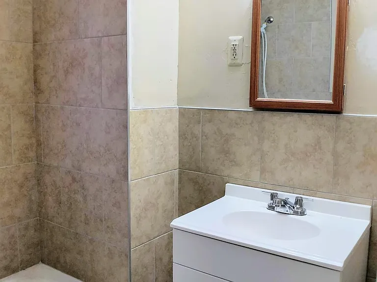 21203 Helle Ave — Photo 4
