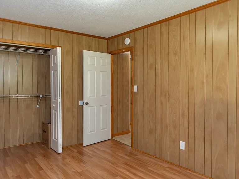 1611A Long Shoals Rd #1 — Photo 7