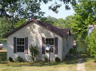 11230 Riverside Dr, White Pigeon, MI 49099