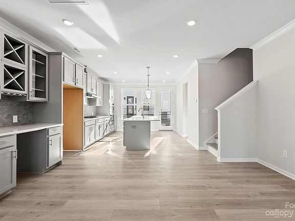4th image of 6027 Towering Oaks Dr