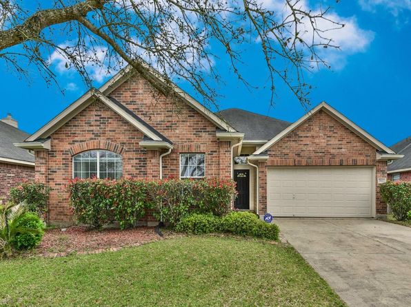 7611 Waterlilly Ln