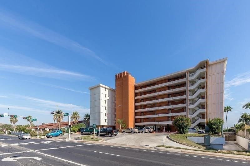 1st image of 4302 Ocean Dr APT 74