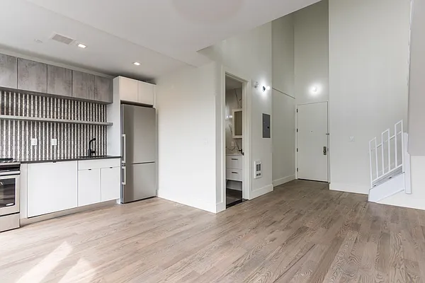Rented by Nooklyn NYC LLC | media 16