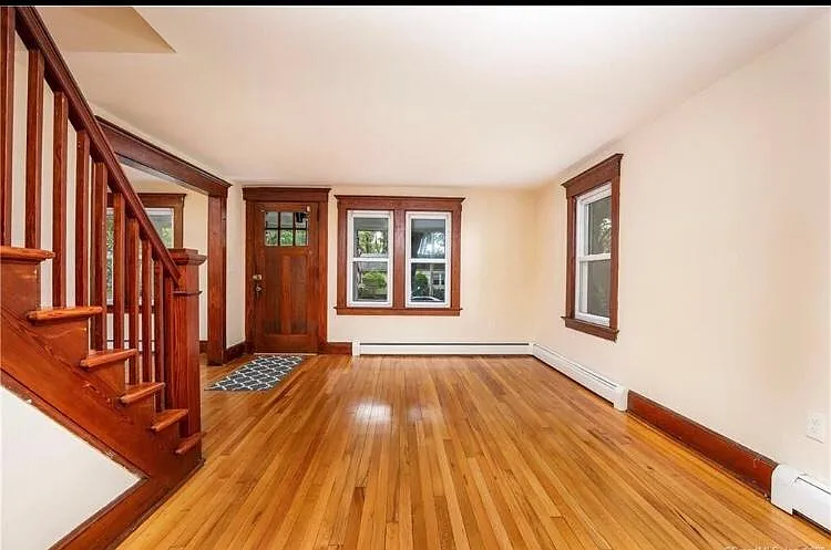 62 Linden Ave — Photo 3