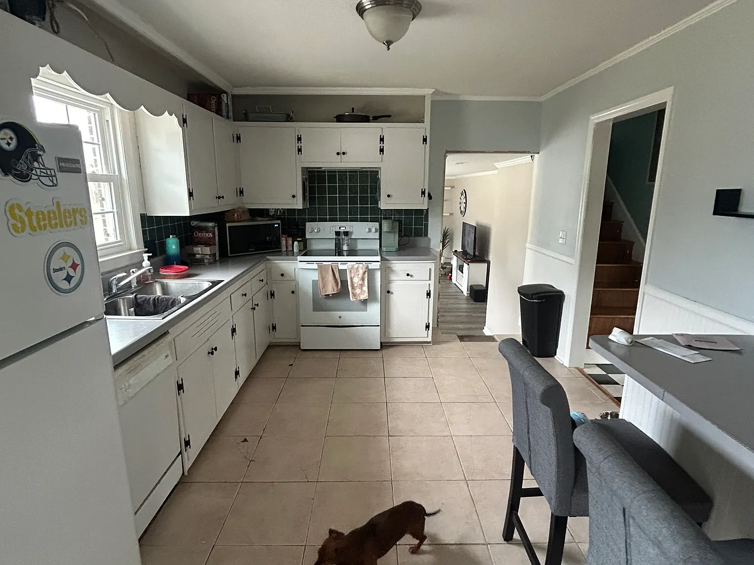 3 bed, 2.5 bath, 1800 sqft, $2,200 — Photo 2