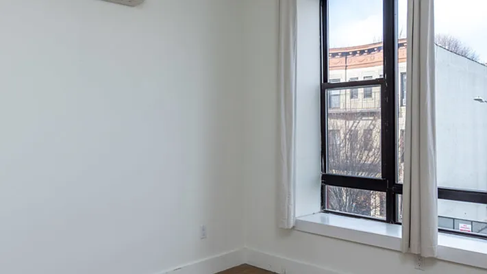 Rented by Nooklyn NYC LLC | media 22