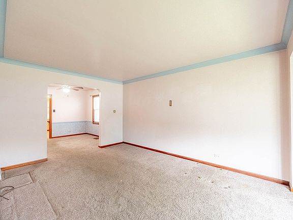 2nd image of 8042 S Sacramento Ave