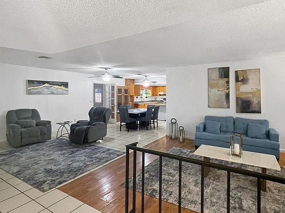 5th image of 2544 S 26th Dr