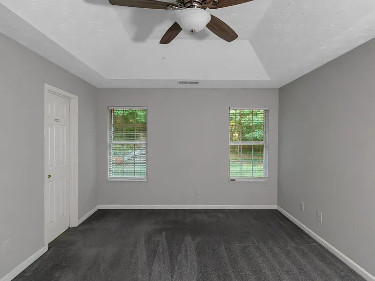 585 Mountainview Dr — Photo 14