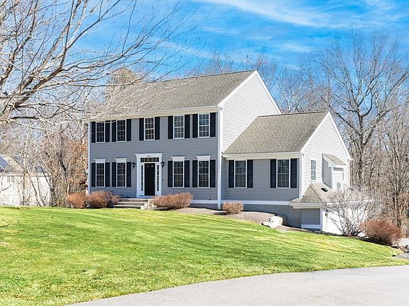 2nd image of 2681 Courtlyn Rd