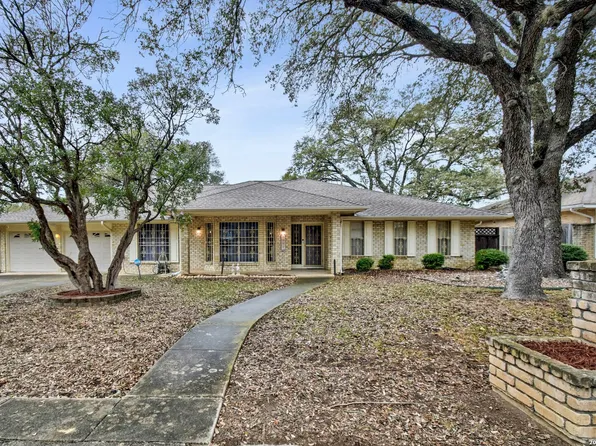 5927 WILDWIND DR, Windcrest, TX 78239