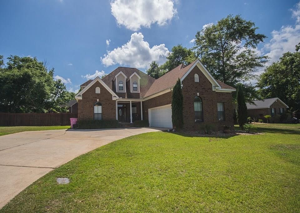 1st image of 9437 Lake Woods Ct