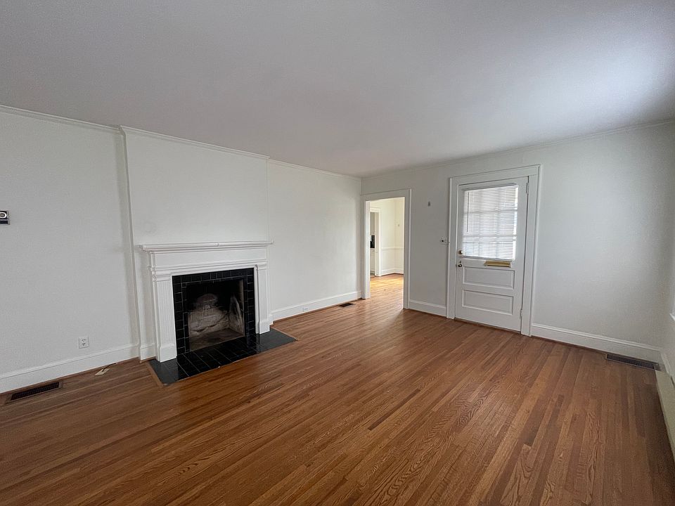 2nd image of 321 Marsh Rd