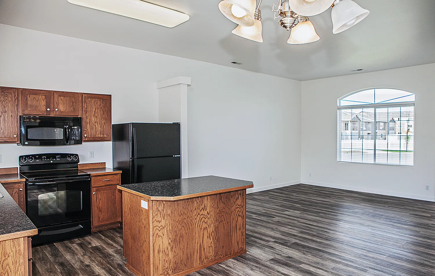 3bed/2bath Charming Rancher in Post Falls — Photo 4