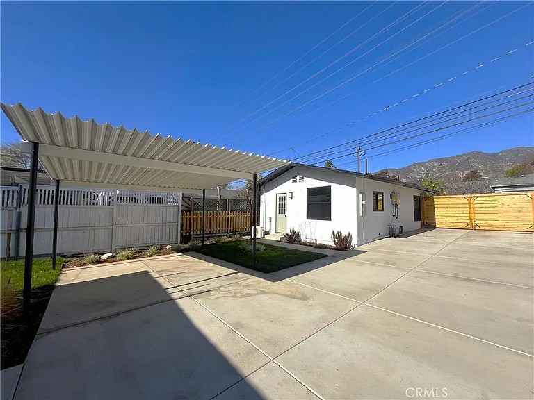 517 1/2 Wildrose Ave — Photo 11