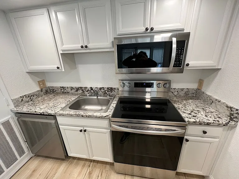 3701 Colonial Dr #36 — Photo 5