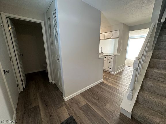 3rd image of 9632 E Idlewood Dr