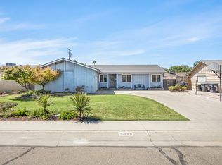 3015 W Laura Ave, Visalia, CA 93277