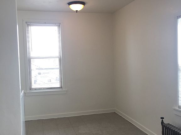 3rd image of 217 Washington St #11093231