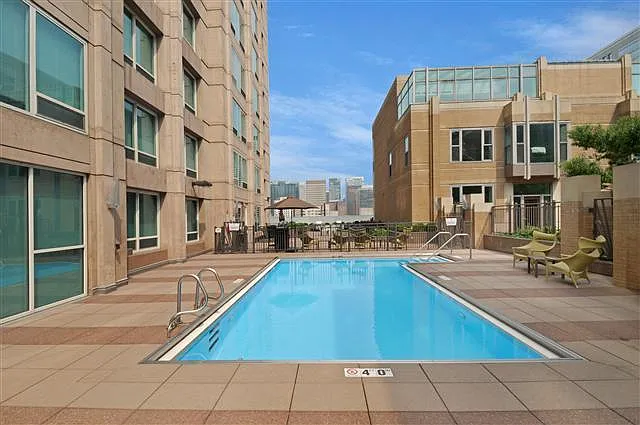 33 W Ontario St #17 — Photo 4