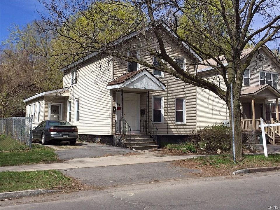1st image of 605 Catherine St