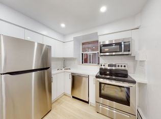 3 E 37th St #223, Hamilton, ON L8V 4A7