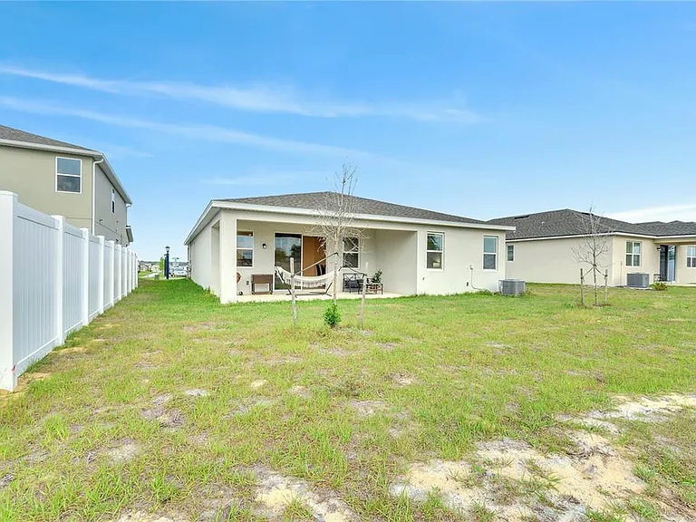 1098 Boardwalk Pl — Photo 33