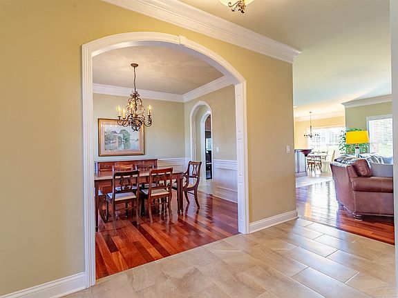 5th image of 2055 Long Cove Cir