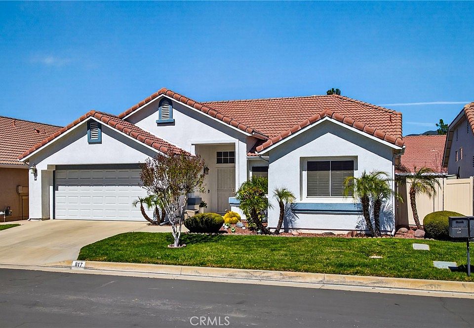 1st image of 817 Perla Ct