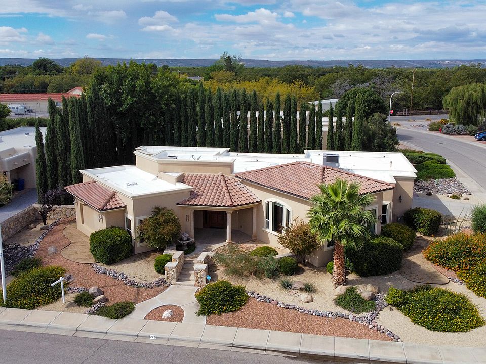 1st image of 2221 Laguna Dr