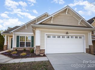 3820 Millstream Ridge Dr, Charlotte, NC 28269