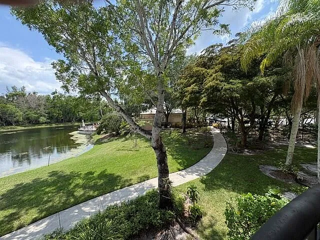 100 Crestwood Ct N #108 — Photo 46