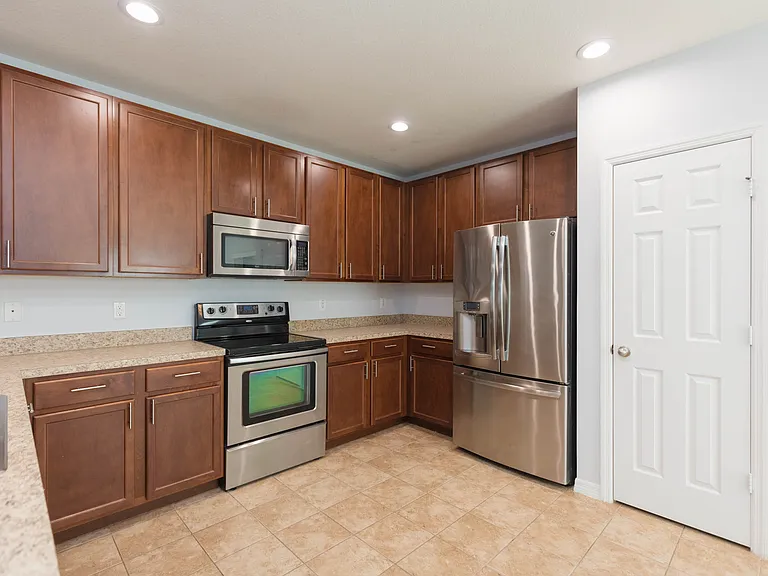 15948 Fishhawk View Dr — Photo 12