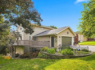 2105 E 6th St, Coal Valley, IL 61240