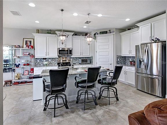 4th image of 15647 Marina Bay Dr