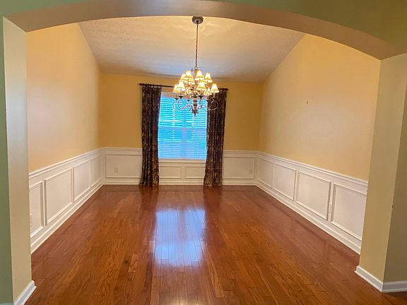 Charming Formal Dining Room